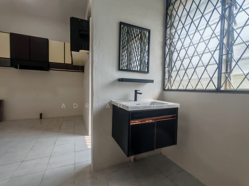 2-storey Terraced House for Sale in Mount Erskine (Tanjung Tokong) - Adrian Chan - Bathroom - PropertyGuru.com.my
