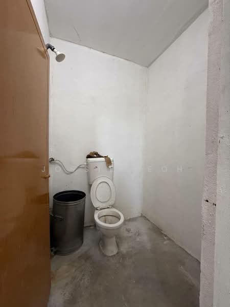 Gudang untuk Disewa di Bukit Mertajam (Penang) - Jossie Teoh - Bathroom - PropertyGuru.com.my