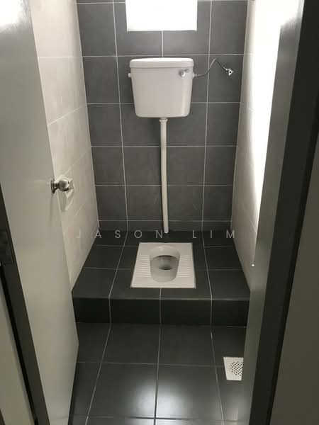 Kedai untuk Dijual di Cheras Traders Square (Cheras) - Jason Lim - Bathroom - PropertyGuru.com.my