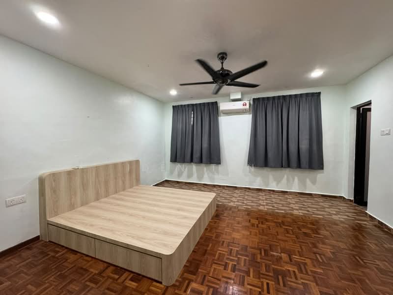 2-storey Terraced House for Sale in Bandar Selesa Jaya (Skudai) - Iden Tan - Bedroom - PropertyGuru.com.my