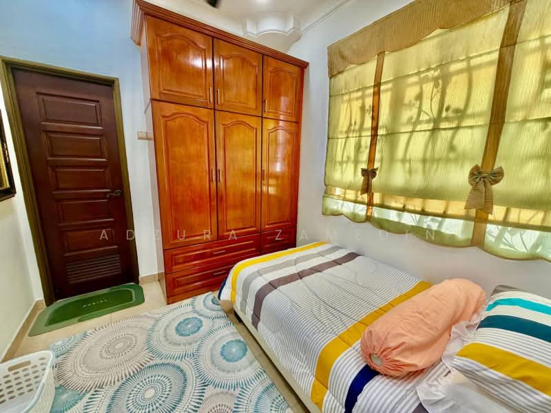 Semi-Detached House for Sale in D'Kayangan (Shah Alam) - Adzura Zamedin - Bedroom - PropertyGuru.com.my