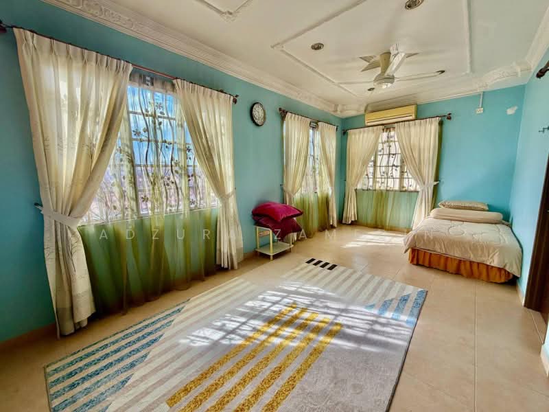 Semi-Detached House for Sale in D'Kayangan (Shah Alam) - Adzura Zamedin - Bedroom - PropertyGuru.com.my