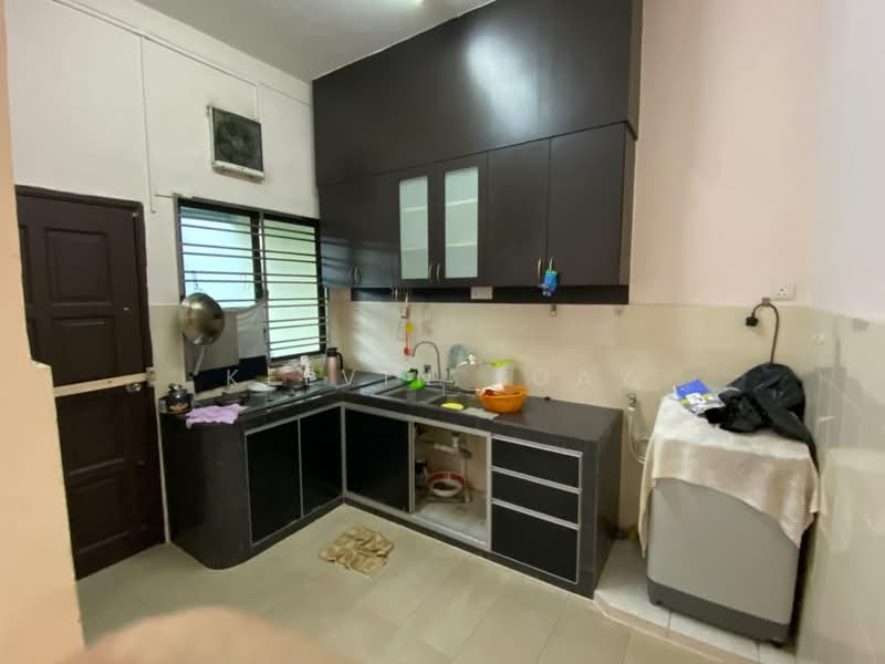 2-storey Terraced House for Sale in Kampung Kebun Teh (Johor Bahru) - Kelvin Koay - Kitchen - PropertyGuru.com.my