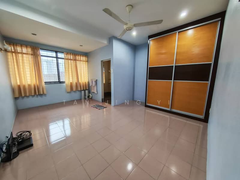 2-storey Terraced House for Sale in Sungai Ara (Penang) - Tan Jing Yi - Bedroom - PropertyGuru.com.my