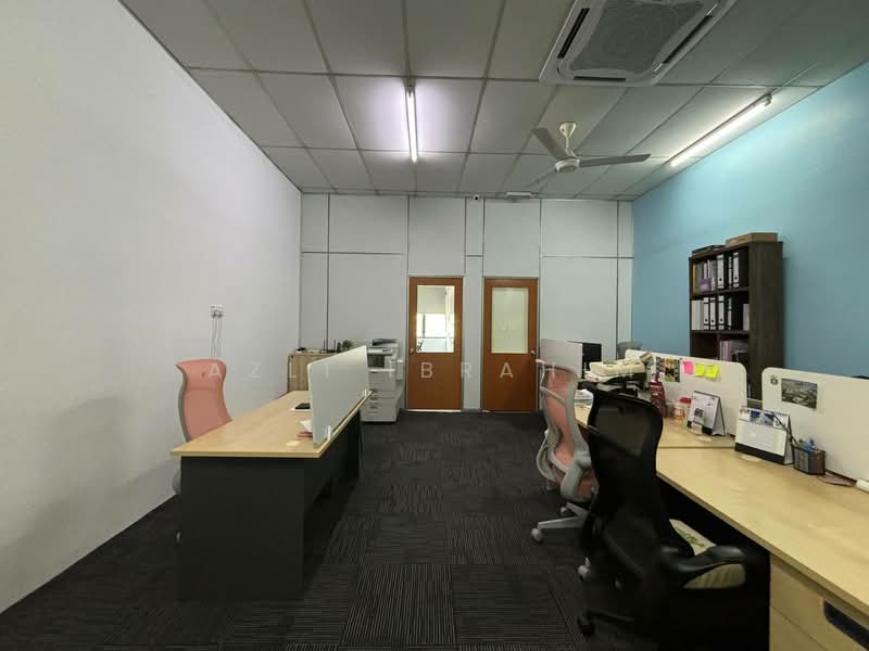 Kedai / Pejabat untuk Dijual di Bukit Jelutong (Shah Alam) - Azli Ibrahim - Interior - PropertyGuru.com.my