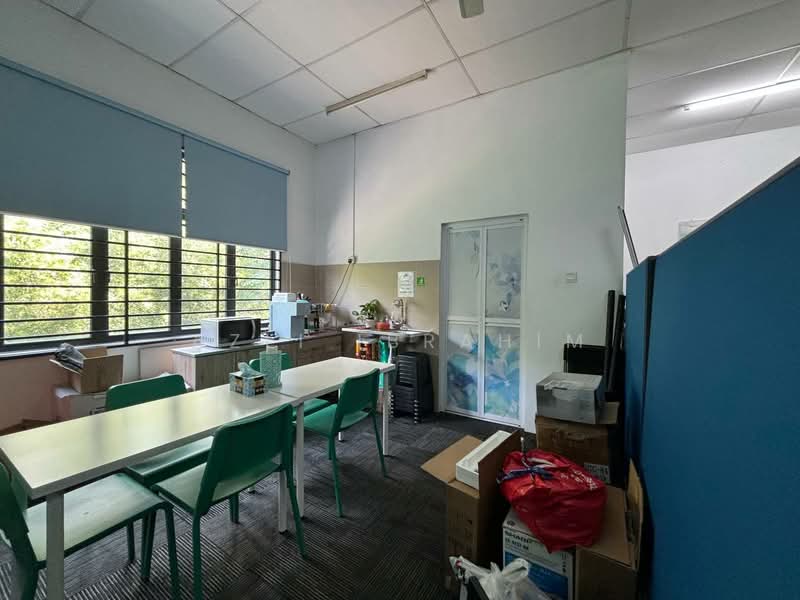 Kedai / Pejabat untuk Dijual di Bukit Jelutong (Shah Alam) - Azli Ibrahim - Interior - PropertyGuru.com.my