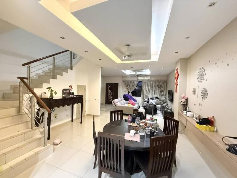 2-storey Terraced House for Sale in Setia Indah 12 (Setia Alam) - MC Soh - Living Room - PropertyGuru.com.my