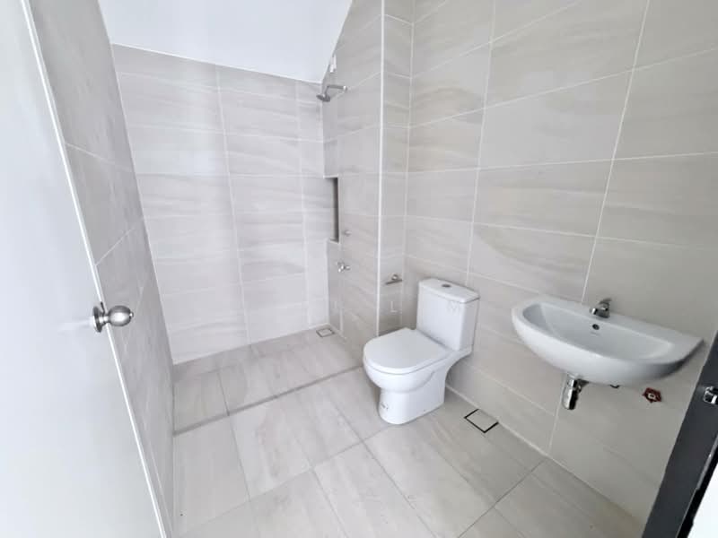 Rumah Teres 2 Tingkat untuk Dijual di Eco Spring (Johor Bahru) - Karl Lim - Bathroom - PropertyGuru.com.my