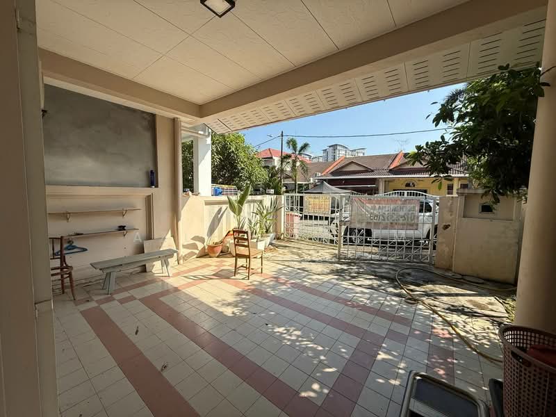 Rumah Teres 1-Tingkat untuk Dijual di Seksyen 4 (Kota Damansara) - Azli Ibrahim - Exterior - PropertyGuru.com.my