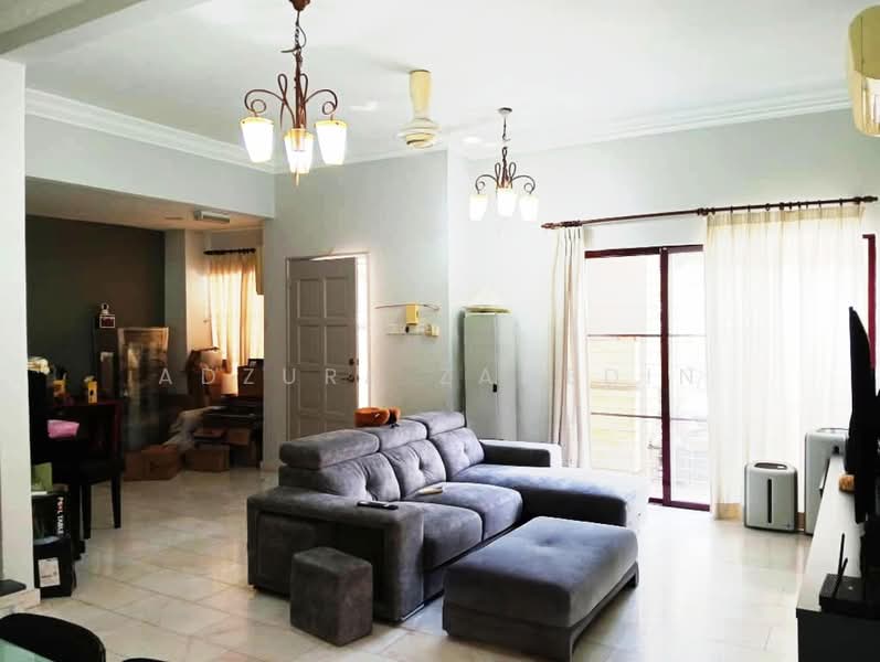 Semi-Detached House for Sale in Seri Kembangan (Selangor) - Adzura Zamedin - Living Room - PropertyGuru.com.my