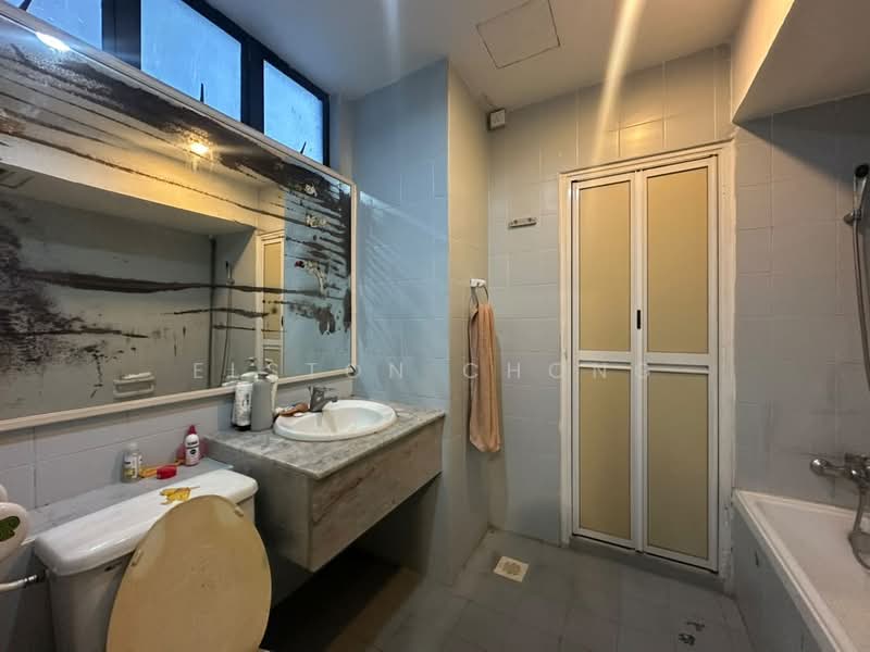 Kondominium untuk Dijual di Vista Heights - Elston Chong - Bathroom - PropertyGuru.com.my