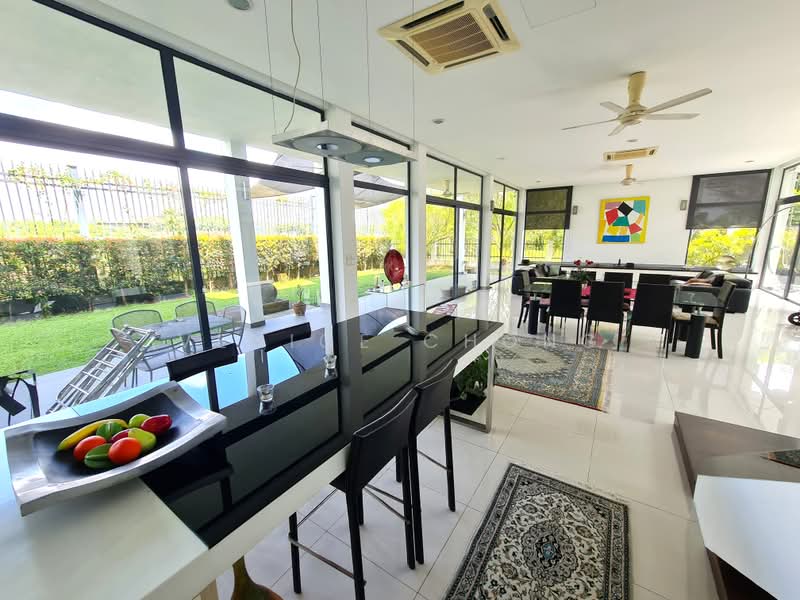 Rumah Banglo untuk Dijual di Mines Resort City (Seri Kembangan) - Venice Chong - Living Room - PropertyGuru.com.my
