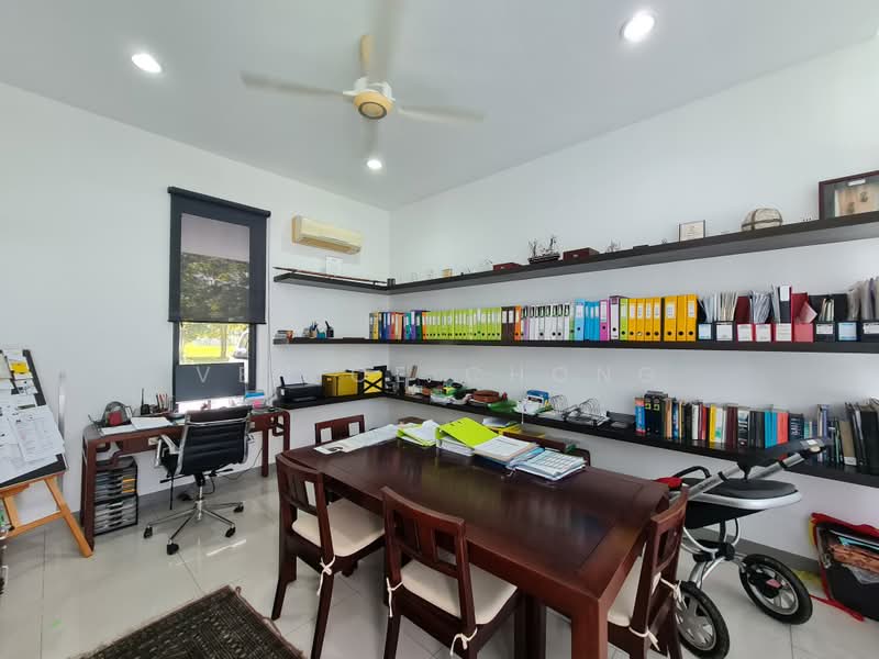 Rumah Banglo untuk Dijual di Mines Resort City (Seri Kembangan) - Venice Chong - Study - PropertyGuru.com.my