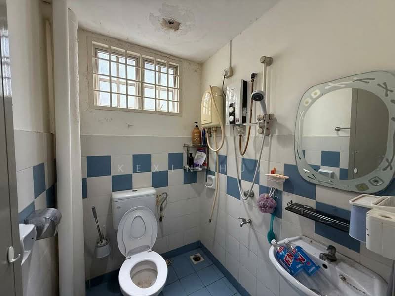 Pangsapuri untuk Dijual di Impian Senibong Residences - Kexin Hua - Bathroom - PropertyGuru.com.my