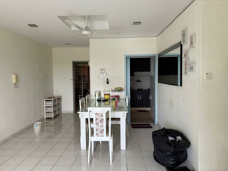 Pangsapuri untuk Dijual di Impian Senibong Residences - Kexin Hua - Dining Room - PropertyGuru.com.my
