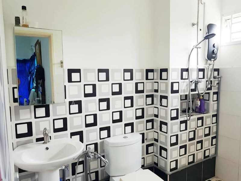 Rumah Teres 1.5-Tingkat untuk Dijual di Setia Eco Gardens (Gelang Patah) - Annie Low - Bathroom - PropertyGuru.com.my