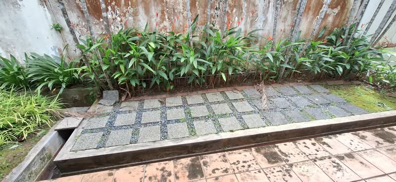 Rumah Banglo untuk Dijual di Taman Bukit Cheras (Cheras) - Adzura Zamedin - Garden - PropertyGuru.com.my