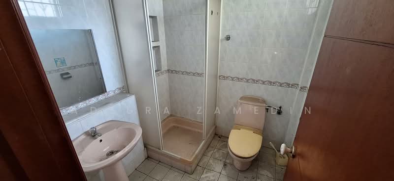 Rumah Banglo untuk Dijual di Taman Bukit Cheras (Cheras) - Adzura Zamedin - Bathroom - PropertyGuru.com.my