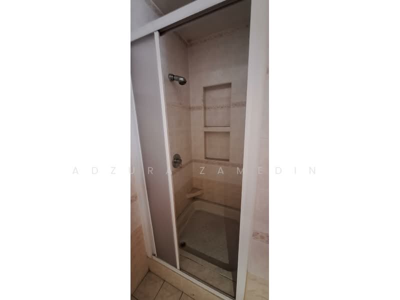 Rumah Banglo untuk Dijual di Taman Bukit Cheras (Cheras) - Adzura Zamedin - Bathroom - PropertyGuru.com.my