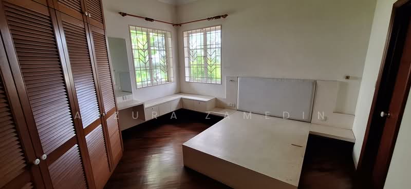 Rumah Banglo untuk Dijual di Taman Bukit Cheras (Cheras) - Adzura Zamedin - Bedroom - PropertyGuru.com.my