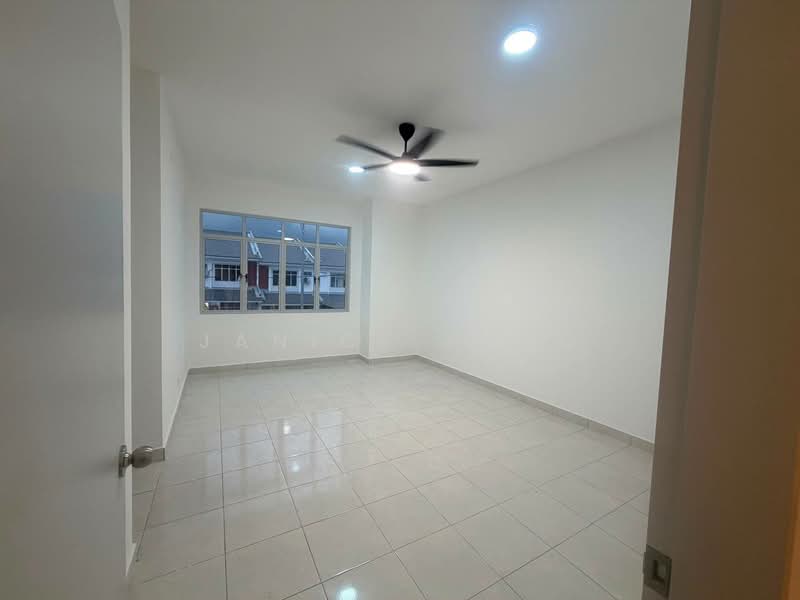 2-storey Terraced House for Rent in Bandar Bistari Perdana (Pasir Gudang) - Janice Yong - Interior - PropertyGuru.com.my