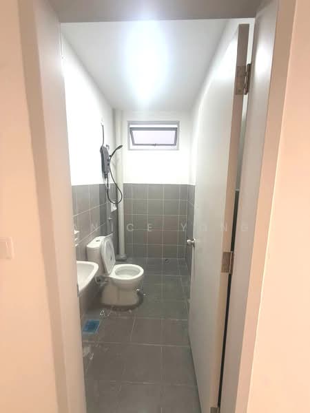 2-storey Terraced House for Rent in Bandar Bistari Perdana (Pasir Gudang) - Janice Yong - Bathroom - PropertyGuru.com.my