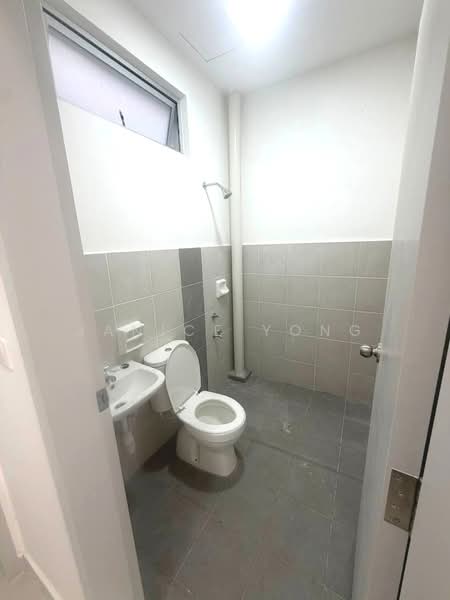 2-storey Terraced House for Rent in Bandar Bistari Perdana (Pasir Gudang) - Janice Yong - Bathroom - PropertyGuru.com.my