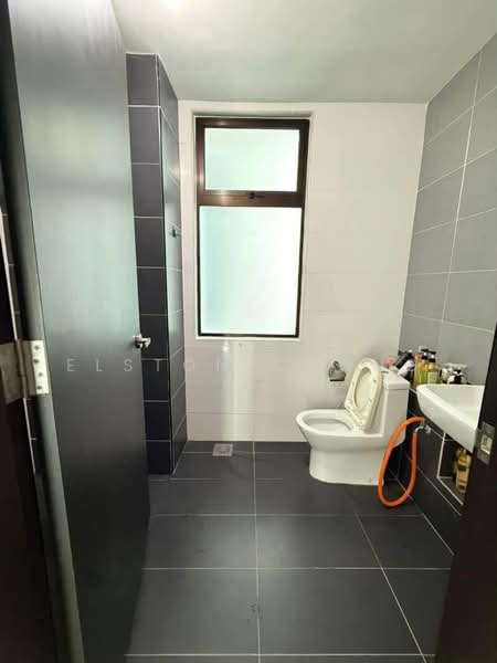 Servis Apartment untuk Dijual di Wave @ Marina Cove - Elston Chong - Bathroom - PropertyGuru.com.my