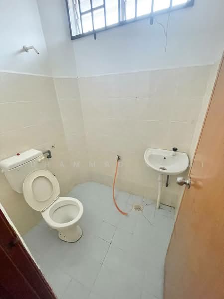 Rumah Teres 2 Tingkat untuk Dijual di Kemaman (Terengganu) - Muhammad Najmi - Bathroom - PropertyGuru.com.my