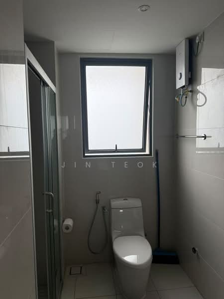 Kondominium untuk Disewa di Bay Laurel @ Country Garden Danga Bay - Jin Teok - Bathroom - PropertyGuru.com.my