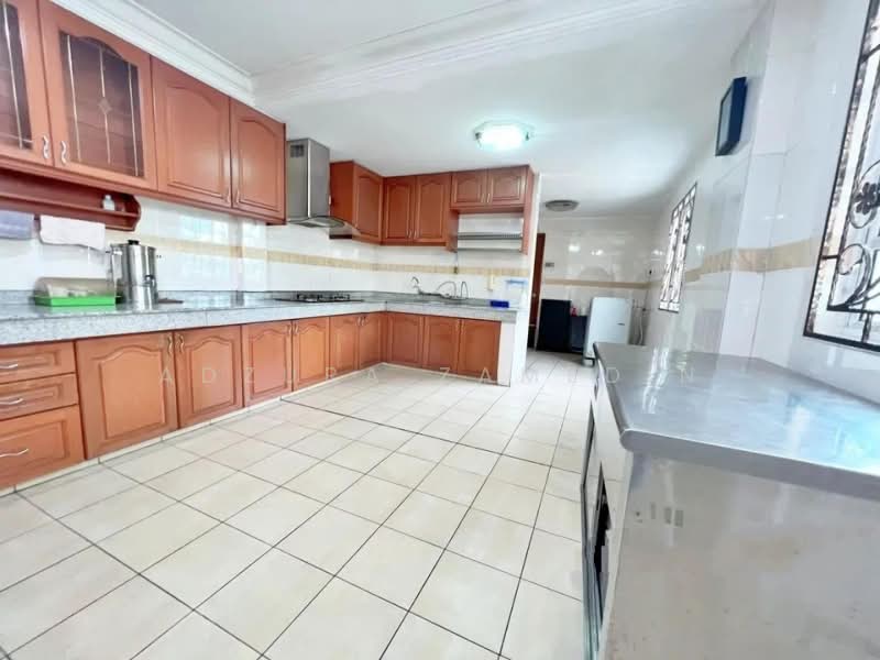 Rumah Banglo untuk Dijual di Taman Bukit Cheras (Cheras) - Adzura Zamedin - Kitchen - PropertyGuru.com.my