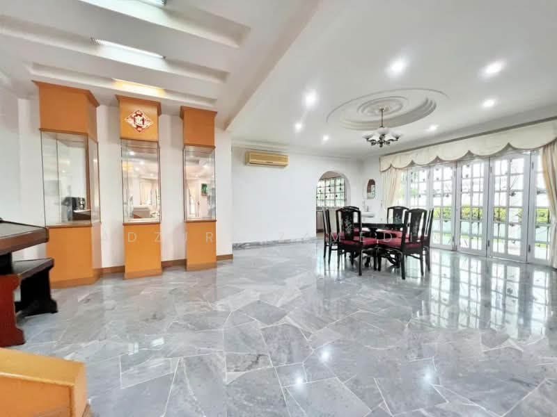 Rumah Banglo untuk Dijual di Taman Bukit Cheras (Cheras) - Adzura Zamedin - Living Room - PropertyGuru.com.my