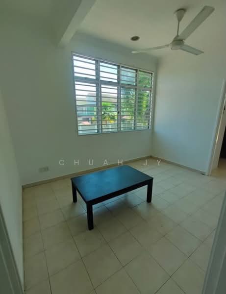 2-storey Terraced House for Sale in Taman Cendana (Juru) - Chuah Jy - Living Room - PropertyGuru.com.my