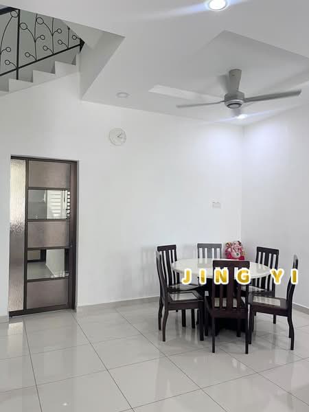 Rumah Teres 2.5 Tingkat untuk Dijual di Taman Beduk Indah (Sungai Bakap) - Jing Yi - Dining Room - PropertyGuru.com.my