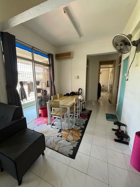 Pangsapuri untuk Dijual di Acres Ville - Sunny Tse - Dining Area - PropertyGuru.com.my