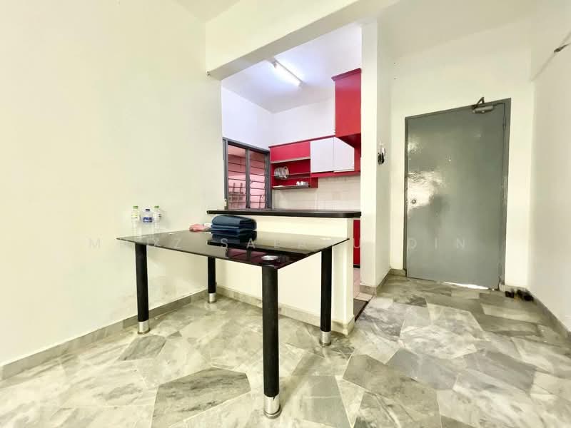 Pangsapuri untuk Dijual di Vista Seri Putra - Mudz Salahuddin - Kitchen - PropertyGuru.com.my