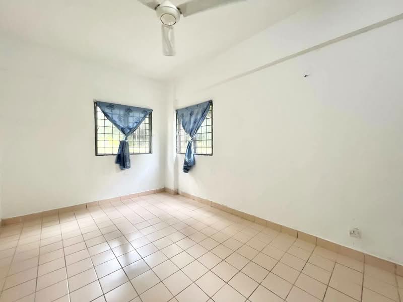 Pangsapuri untuk Dijual di Vista Seri Putra - Mudz Salahuddin - Interior - PropertyGuru.com.my