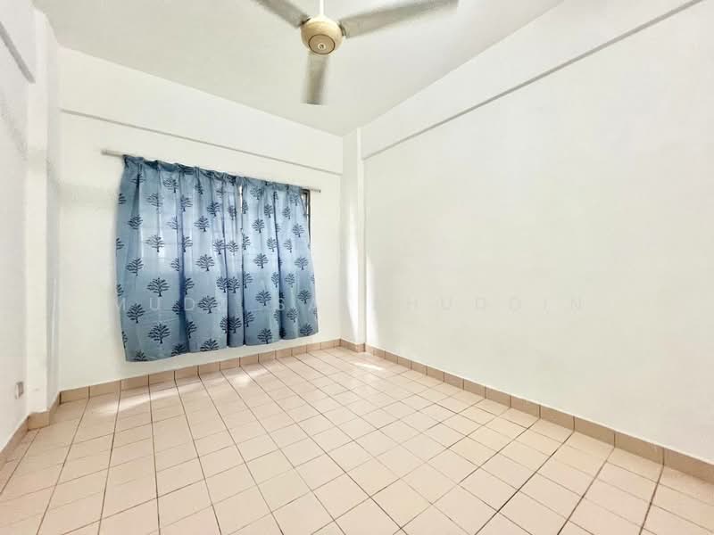 Pangsapuri untuk Dijual di Vista Seri Putra - Mudz Salahuddin - Interior - PropertyGuru.com.my