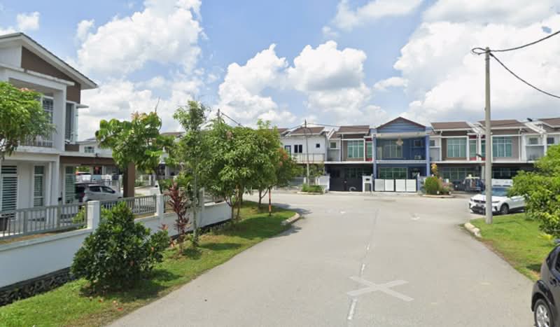 2-storey Terraced House for Sale in Puncak Alam (Selangor) - Fifi Natasya - Exterior - PropertyGuru.com.my