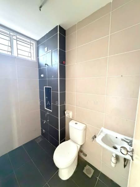 2-storey Terraced House for Sale in Bandar Uda Utama (Johor Bahru) - Karl Lim - Bathroom - PropertyGuru.com.my