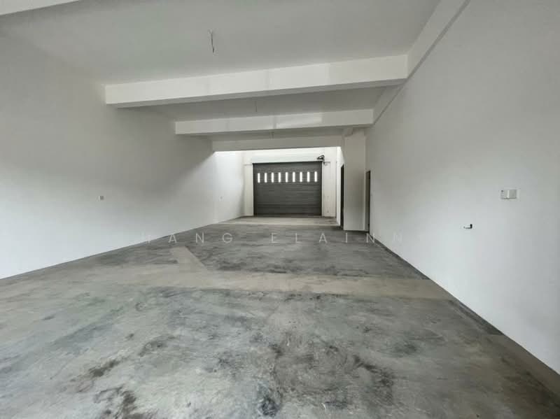 Terrace Factory for Sale in Eco Business Park 2 Senai (Senai) - Phang Elainne - Interior - PropertyGuru.com.my