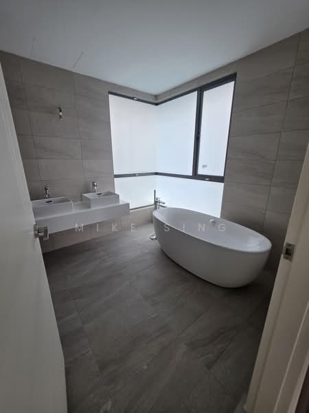 Bungalow for Sale in Kota Kemuning (Shah Alam) - Mike Sing - Bathroom - PropertyGuru.com.my
