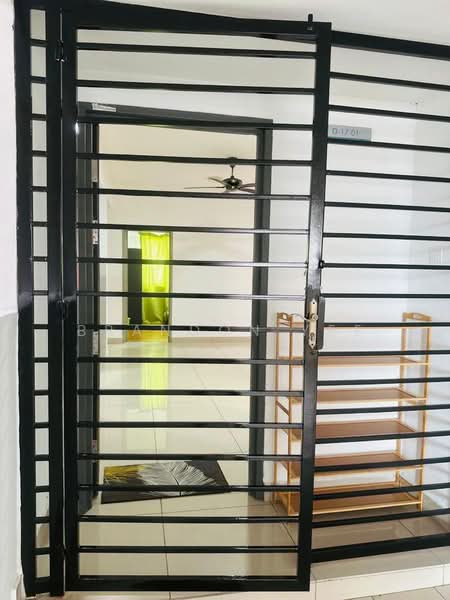 Servis Apartment untuk Disewa di Park @ One South - Brandon Yee - Entrance - PropertyGuru.com.my