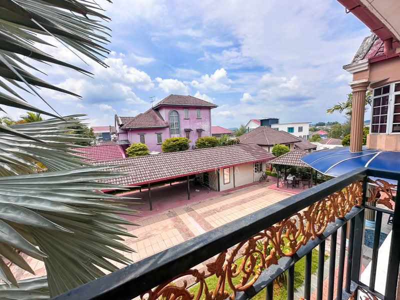 Bungalow for Sale in Bandar Country Homes (Rawang) - Azian Nasa - PropertyGuru.com.my