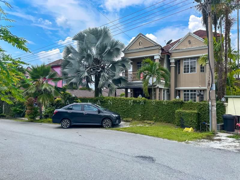 Bungalow for Sale in Bandar Country Homes (Rawang) - Azian Nasa - PropertyGuru.com.my