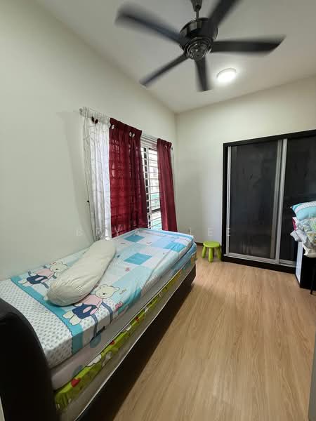 Townhouse for Rent in Bandar Bukit Puchong 2 (Puchong) - Bryan Lee - Bedroom - PropertyGuru.com.my