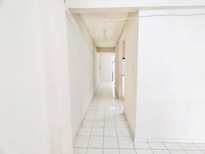Flat for Rent at Hata Square - Deeya Yusof - PropertyGuru.com.my