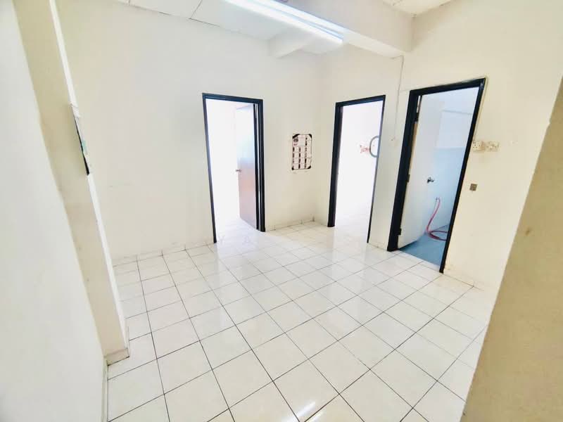 Flat for Rent at Hata Square - Deeya Yusof - PropertyGuru.com.my