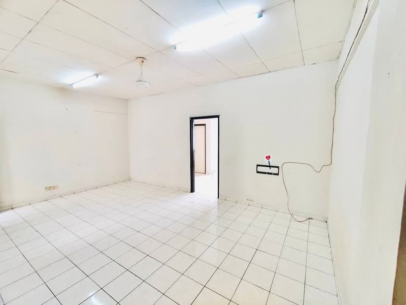 Flat for Rent at Hata Square - Deeya Yusof - PropertyGuru.com.my