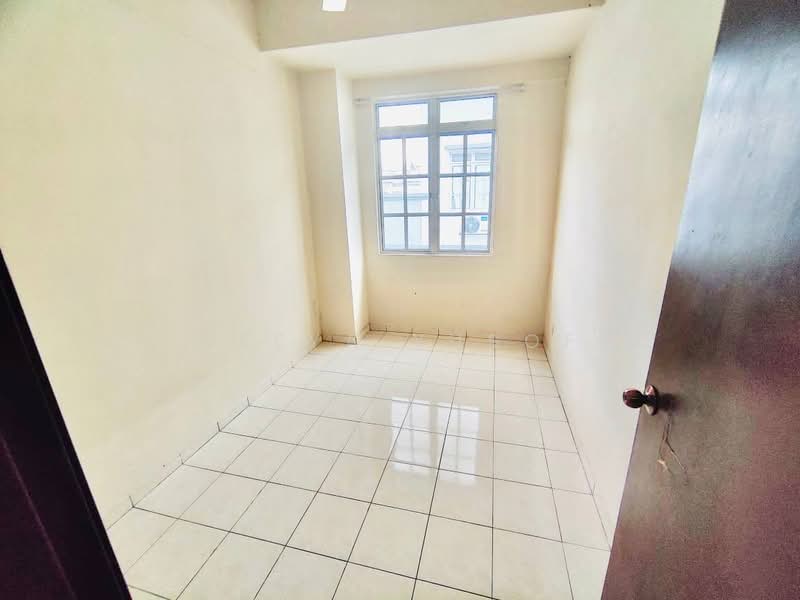 Flat for Rent at Hata Square - Deeya Yusof - PropertyGuru.com.my